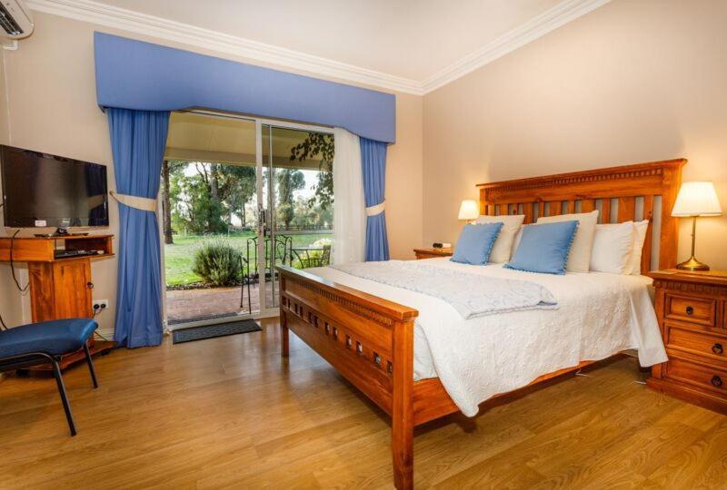 Inn The Tuarts Guest Lodge Busselton Accommodation - Adults Only Exteriör bild