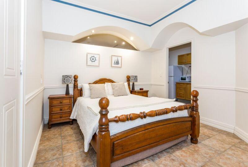 Inn The Tuarts Guest Lodge Busselton Accommodation - Adults Only Exteriör bild