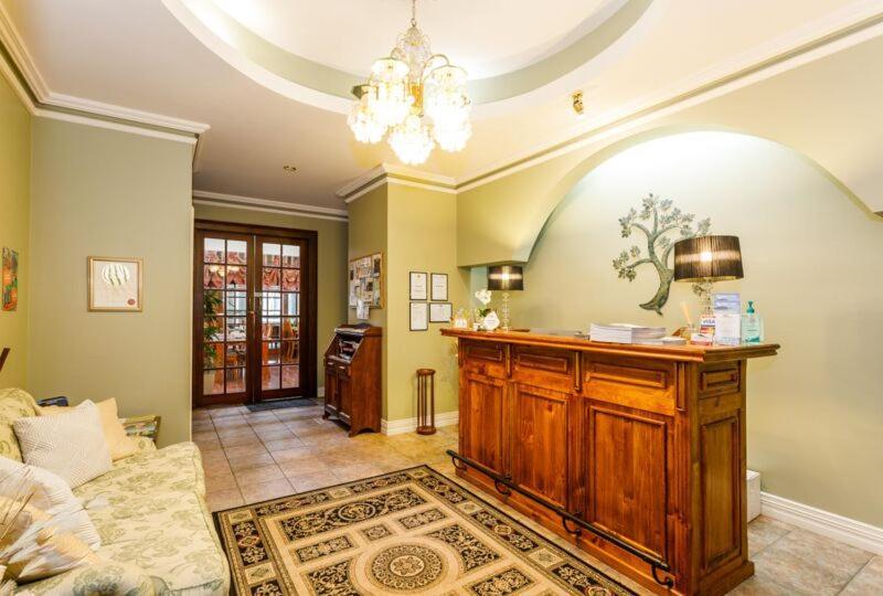 Inn The Tuarts Guest Lodge Busselton Accommodation - Adults Only Exteriör bild