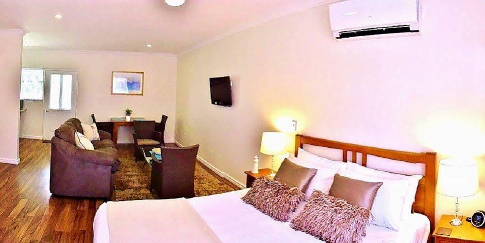 Inn The Tuarts Guest Lodge Busselton Accommodation - Adults Only Exteriör bild
