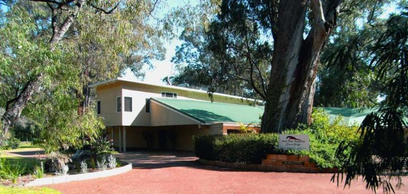Inn The Tuarts Guest Lodge Busselton Accommodation - Adults Only Exteriör bild