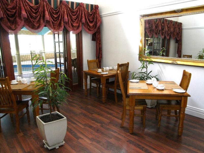 Inn The Tuarts Guest Lodge Busselton Accommodation - Adults Only Exteriör bild
